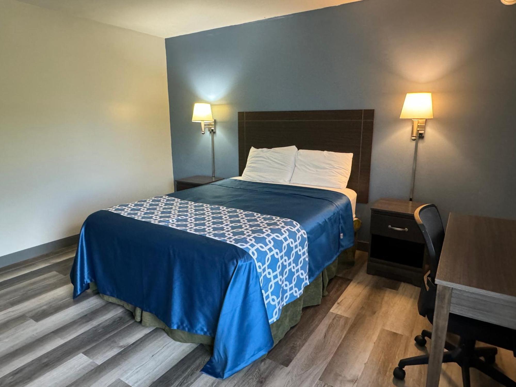 Travelodge By Wyndham Gainesville גיינסוויל מראה חיצוני תמונה